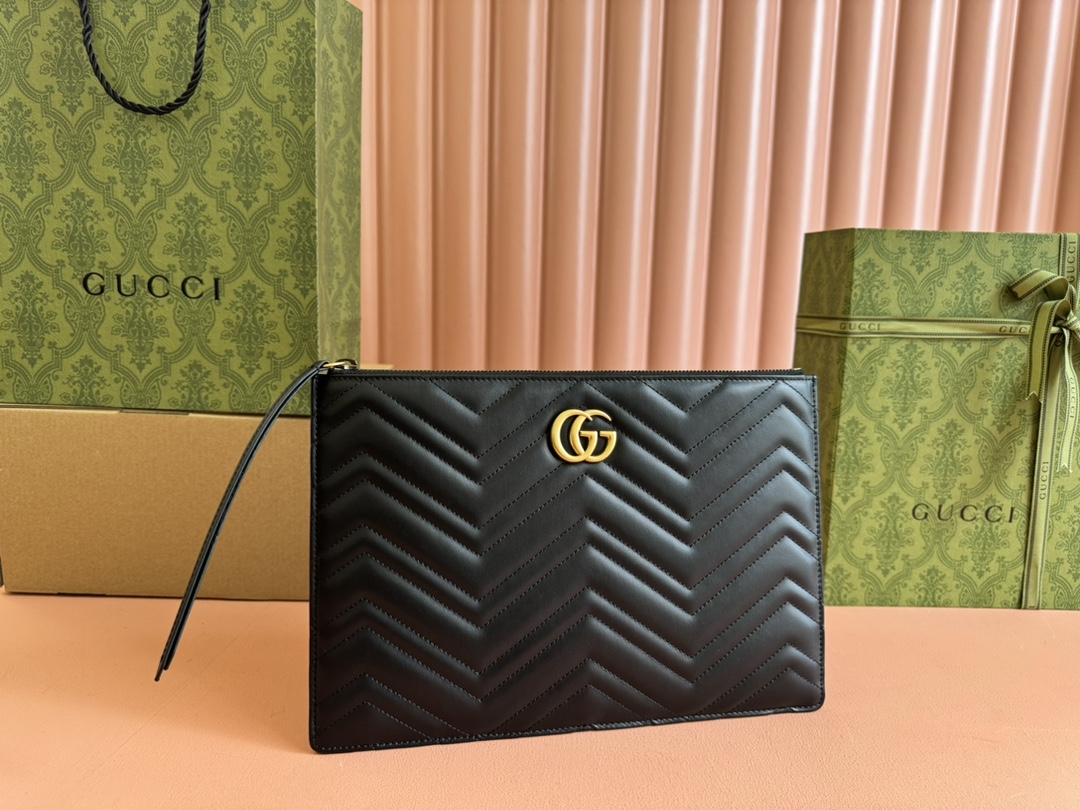 Gucci Clutch Bags